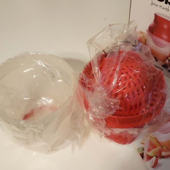 Tupperware juicer - Picture 4 of 8